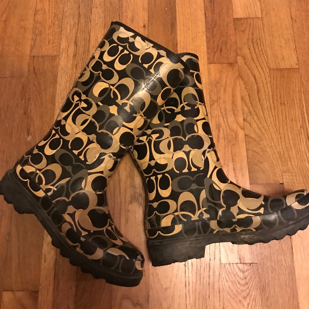 Coach Rainboots Size 8 - you need these!